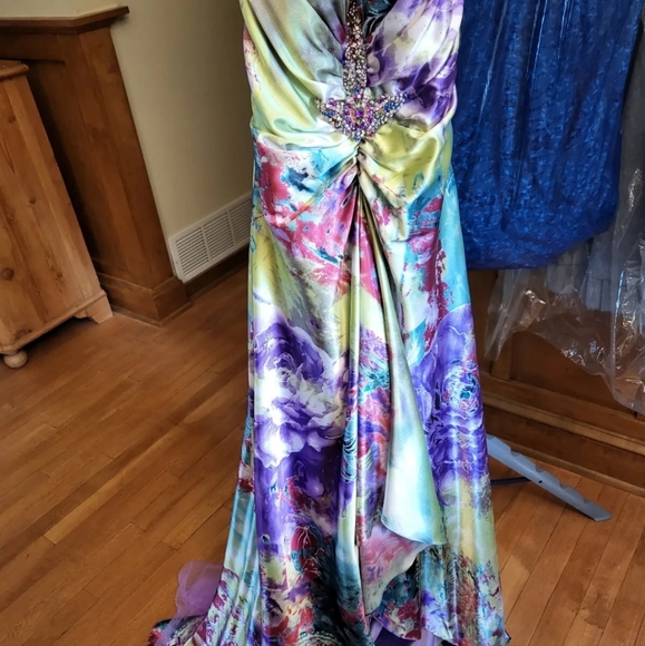 Jovani Multicolor Halter Style Maxi Formal Prom Dress Sz 2 with wrap - Picture 3 of 7